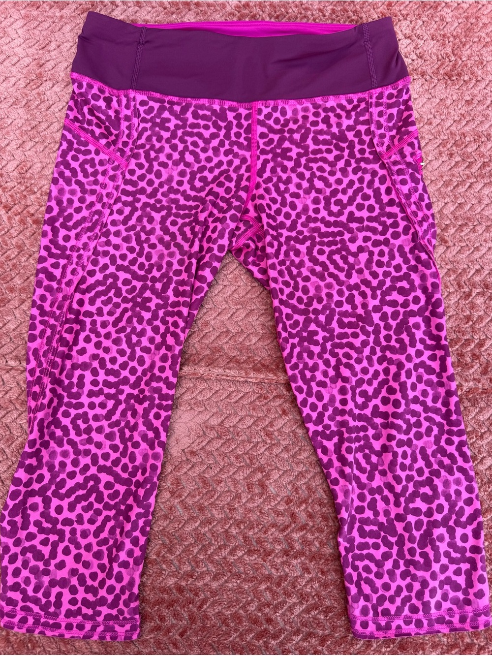 lululemon athletica Pink and Magenta Leopard w/zipper size 6